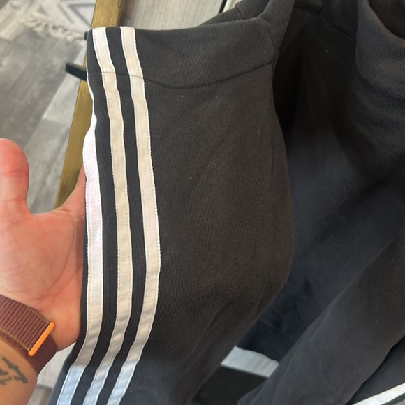 Adidas Top - Picture 2 of 4